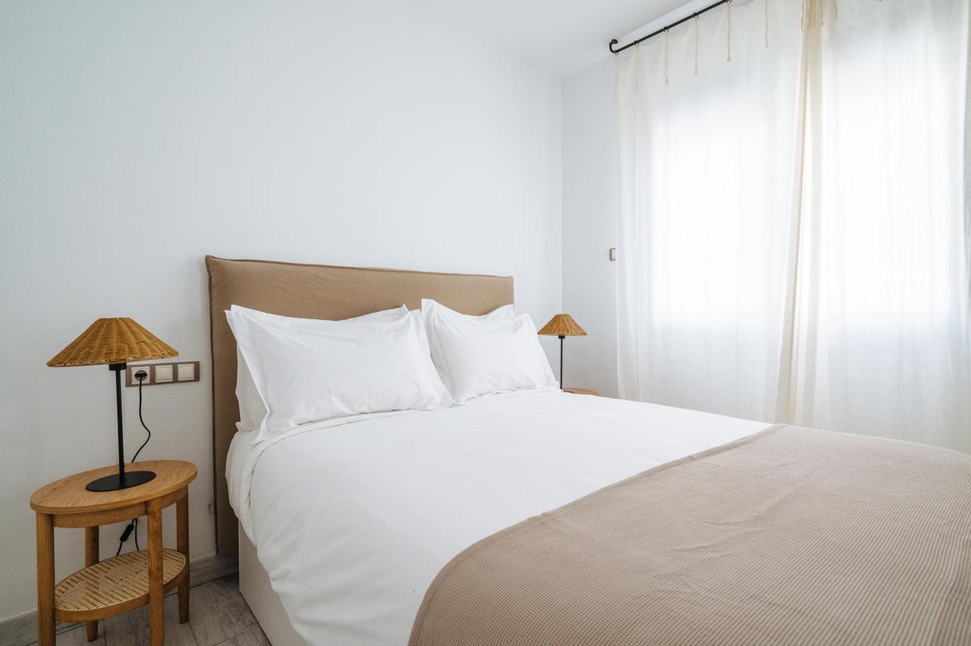 Apartamentos "El Escondite De Triana" Seville Exterior photo