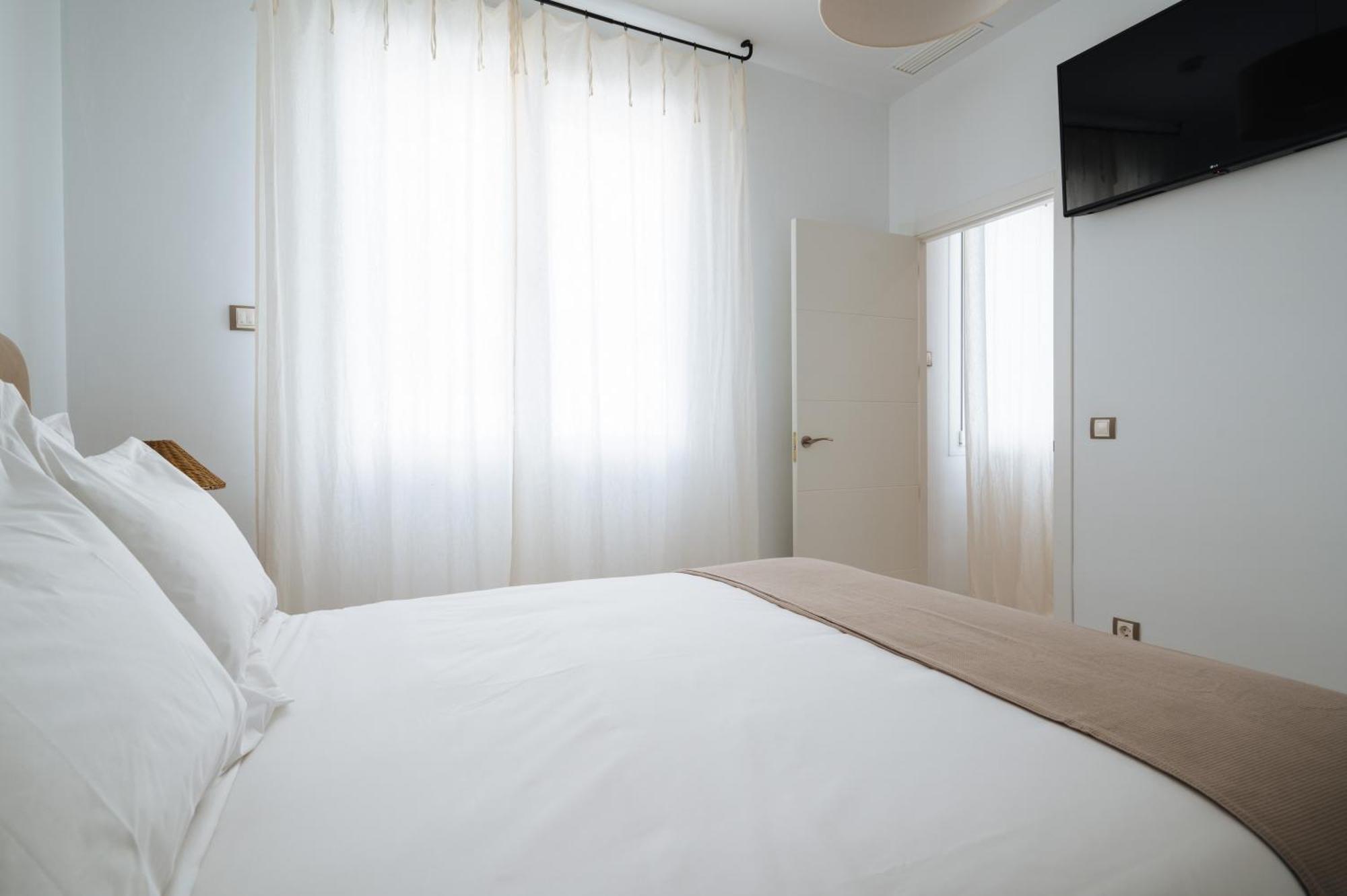 Apartamentos "El Escondite De Triana" Seville Exterior photo