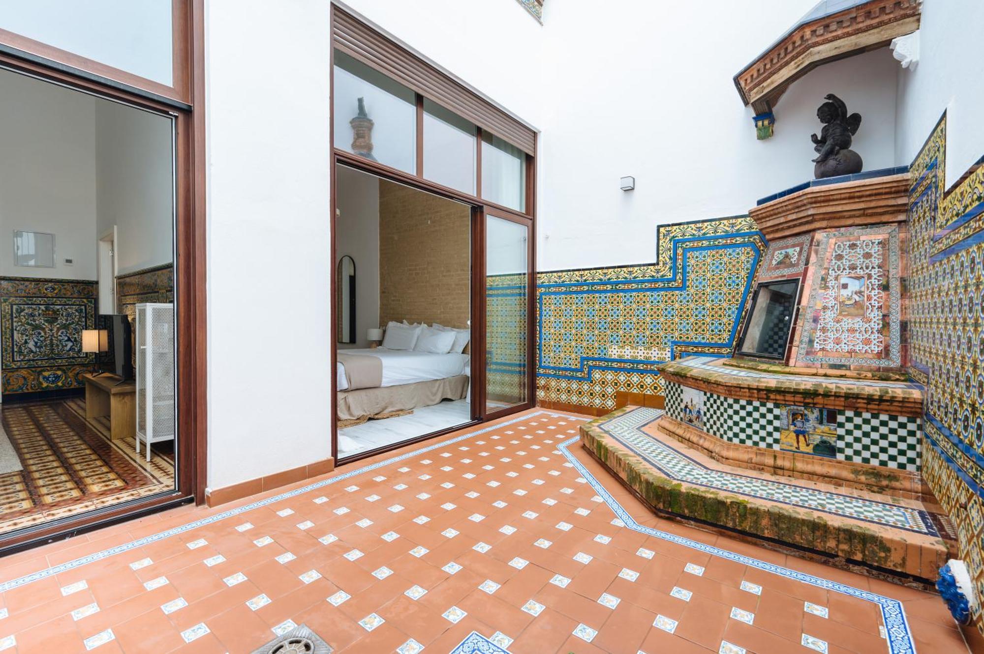 Apartamentos "El Escondite De Triana" Seville Exterior photo