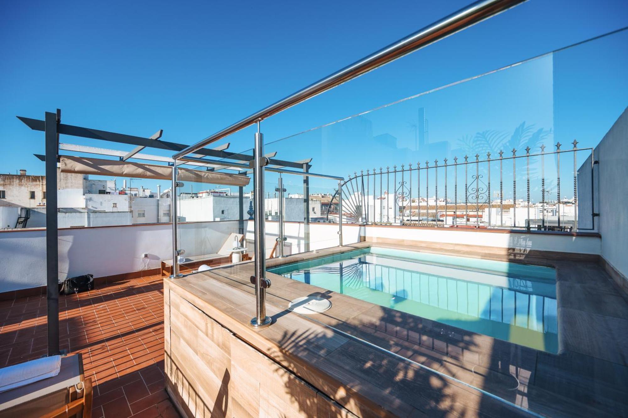 Apartamentos "El Escondite De Triana" Seville Exterior photo